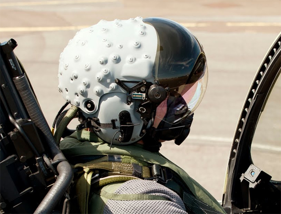 Un nouveau casque high-tech pour les pilotes de Typhoon de la RAF